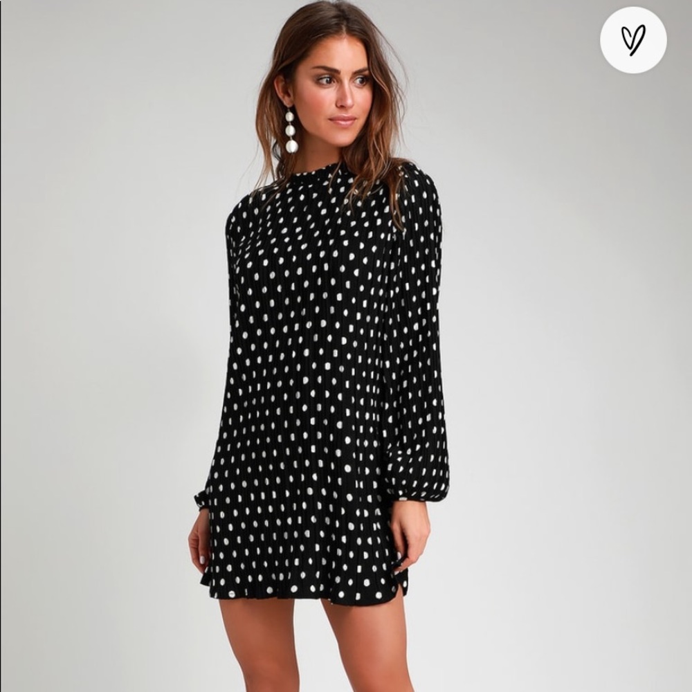 Lulu’s Pleat to Meet You Black Polka Dot Long Sleeve Shift Dress